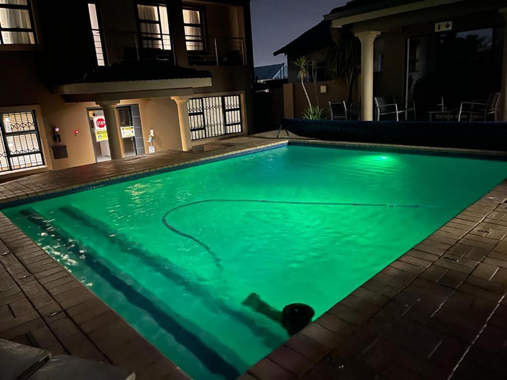 Thokomala Guest House Germiston Exterior foto